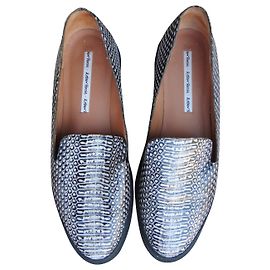 slippers & Other Stories new condition Black White