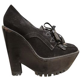 platform mocassins Burberry p 38 Noir