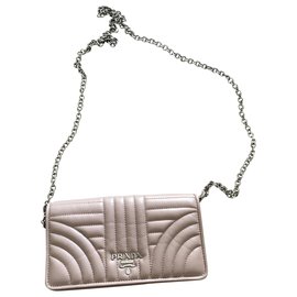 Bolsa de mão Prada em couro bege Bege