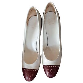 Christian Dior Eggshell Leather Bicolor Pumps Eggshell