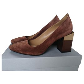 Max Mara Bronze Suede Heels 38 Bronze