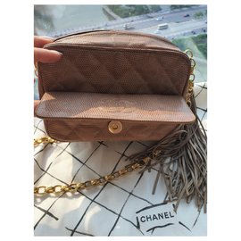 Chanel-Caméra-Sable