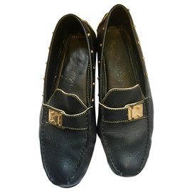 Louis Vuitton-Louis Vuitton  studded Monte Carlo loafers-Black,Gold hardware