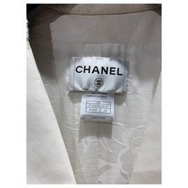 Chanel-Mäntel, Oberbekleidung-Roh