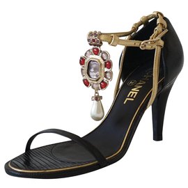 Chanel-sandali-Nero,D'oro