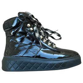 Chanel-Sneakers-Black