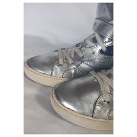 Ash-Sneakers-Silvery