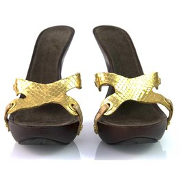 Giuseppe Zanotti-Giuseppe Zanotti sandálias com plataforma super sexy de pele de cobra dourada e salto alto sz 36-Dourado