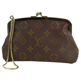 Louis Vuitton-Monograma Kisslock Pouch Wristlet Marais Bucket Clutch-Outro