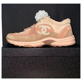 Chanel-Sneakers-Pink