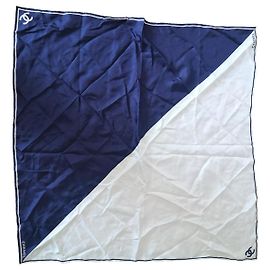 Lenço de seda Chanel azul marinho e branco Branco Azul marinho