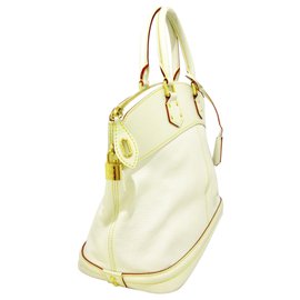 Louis Vuitton-Louis Vuitton White Suhali Lockit PM-White