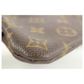 Louis Vuitton-Pulseira Monogram French Twist Kisslock Pouch-Outro