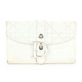 Dior Cartera con solapa de piel Cannage acolchada en blanco roto Otro
