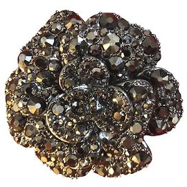 Chanel brooch fall collection 2012 Black