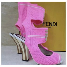 Fendi-Fendi Pink Knit  Heeled Open Toe Sandals Sz.39-Pink