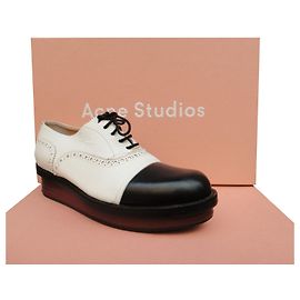 richelieu Acne p 37,5 Black White