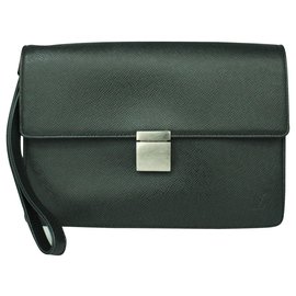 Louis Vuitton-Black Selenga Taiga Pochette-Black