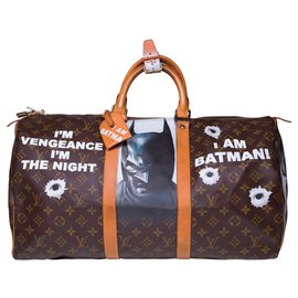 Louis Vuitton-Hermosa bolsa de viaje Louis Vuitton Keepall 50 en lienzo con monograma personalizado "Batman Vs Joker"-Castaño