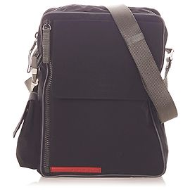 Borsa a tracolla Prada in tessuto sportivo nero Nero
