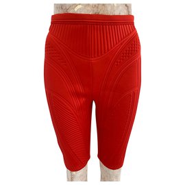 Thierry Mugler-Red Ribbed Compression Radhose-Rot