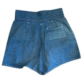 Chanel-Pantalones cortos-Azul