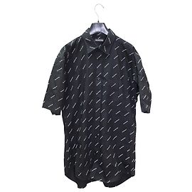 Balenciaga Camisa normal de ajuste normal com logotipo preto Preto