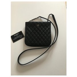 Chanel-Uniforme de sac bandoulière Chanel-Noir
