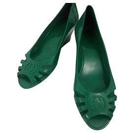 Gucci Rubber Heel Sandals Green Green