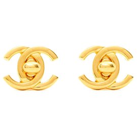 Chanel-CC GOLDEN TURNLOCK M-Dourado