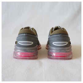 Gucci-Sneakers-Multiple colors
