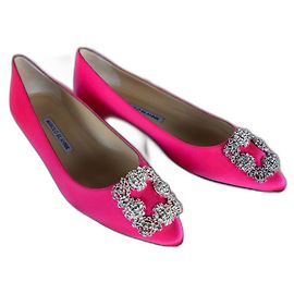 Manolo Blahnik WELCHE NEUEN BALLERINAS Pink