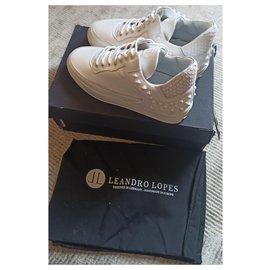 Autre Marque-Leandro lopez leon-White