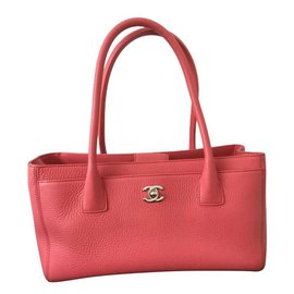 Chanel-Handtaschen-Koralle