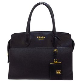 Prada Esplanade Preto