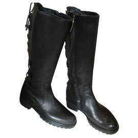 Fendi-Boots-Black