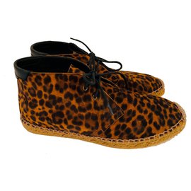 Saint Laurent-Alpercatas de camurça com estampa de leopardo-Estampa de leopardo