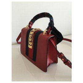 Gucci-Sylvie-Red
