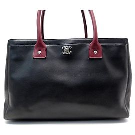 HANDBAG CHANEL EXECUTIVE CERF MM A15206 BLACK CAVIAR HANDBAG PURSE Black
