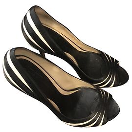 Escarpins Alexander Mcqueen en cuir 38.5 Multicolore