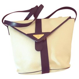 Yves Saint Laurent Leder Handtasche Weiß 25 Weiß