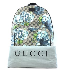 Gucci-Mochila Gucci Blooms Print Logo Beige GG Supreme Canvas-Multicor