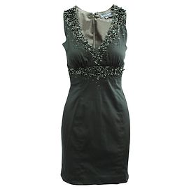 French Connection Robe noire col V à sequins Noir