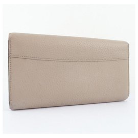 Louis Vuitton-Louis Vuitton Capucines-Beige