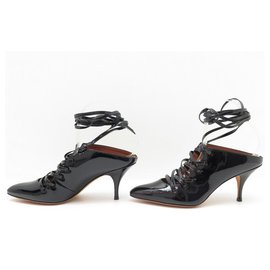 Givenchy-NOVOS SAPATOS GIVENCHY 37 37.5 SAPATOS DE BOMBA DE COURO DE PATENTE PRETA-Preto