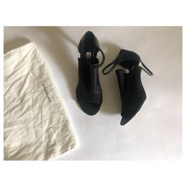 Balenciaga-Heels-Black,White