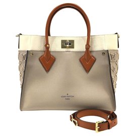 Louis Vuitton-Louis Vuitton On My Side tote bag MM-Brown,Beige