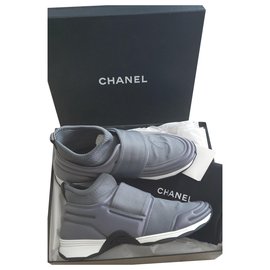 Chanel-Zapatillas-Gris antracita