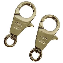 2 Mousquetons à breloques dorées Chanel Doré