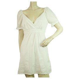 Bcbg Max Azria-BCBG Max Azria White Puff Sleeves Lace Details Mini Length Dress size 2-White
